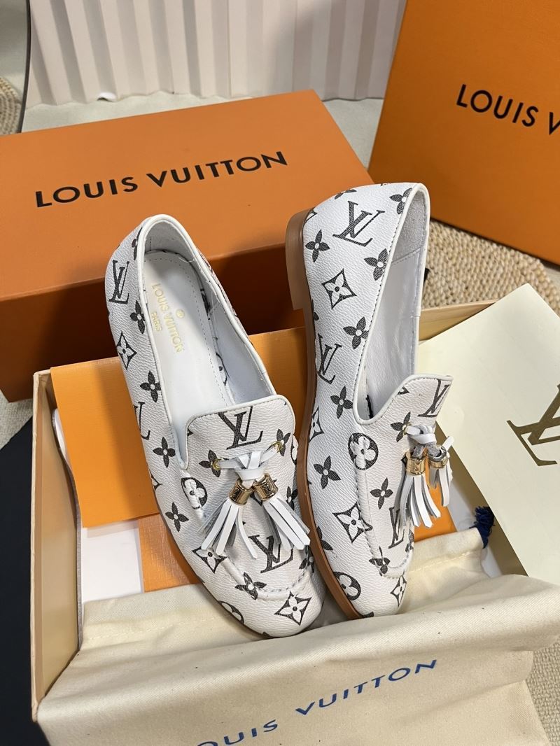 Louis Vuitton Low Shoes